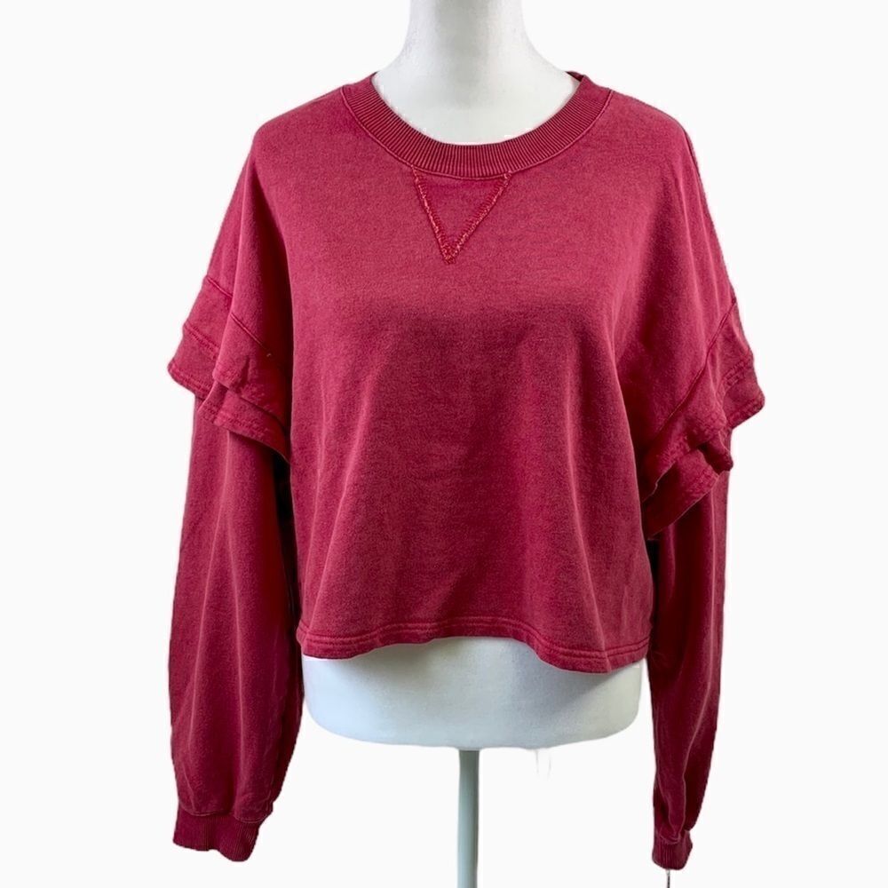Avec Les Filles NWT Cropped Berry Sweatshirt L